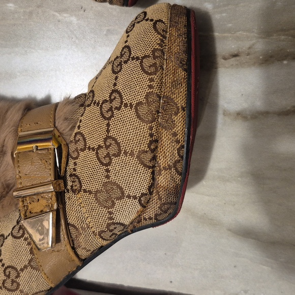 Logo Designer Inspired Fur Trim Heeled Boots - Picture 4 of 7